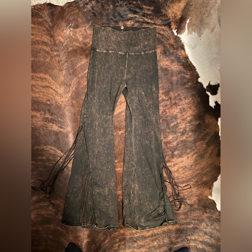 Fringe leggings